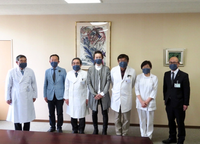 井原市民病院様へ 200枚デニムマスクを寄贈いたしました お知らせ 洗えるデニムマスク 日本製 製造 販売 青木被服
